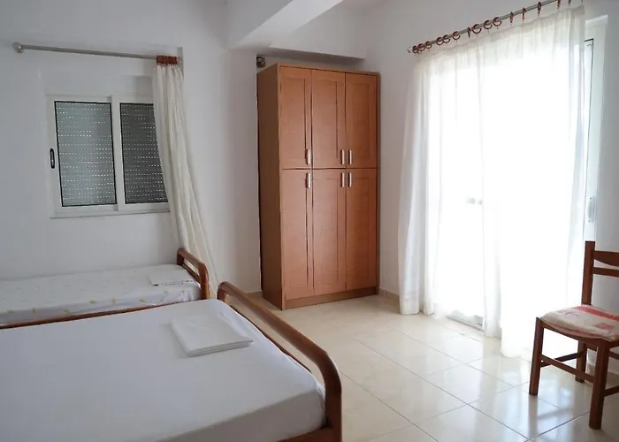Apartamento Dhrami *