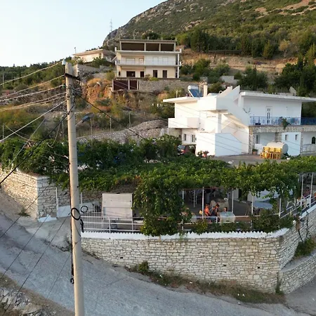 Dhrami Apartment Qeparo